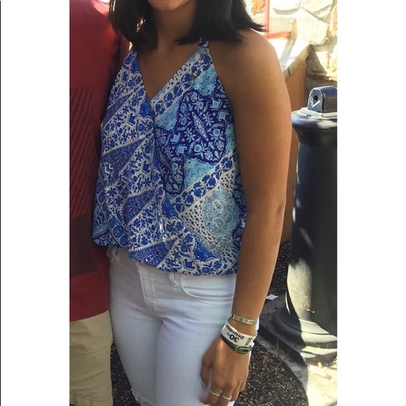 Blue patterned halter top - Picture 4 of 4